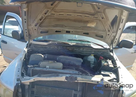 2004 Dodge Ram 1500 Slt/Laramie z USA, uszkodzony, nr VIN 1D7HA18NX4S533124